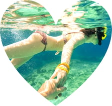 Blog - Romance 2024 - Fiji Snorkeling heart