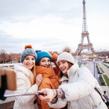 Group selfie Paris