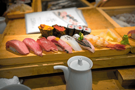 Japan_Tokyo_Sushi_shutterstock_377673229.png