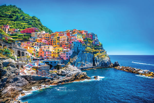 italy-cinqueterre-shutterstock_257301595